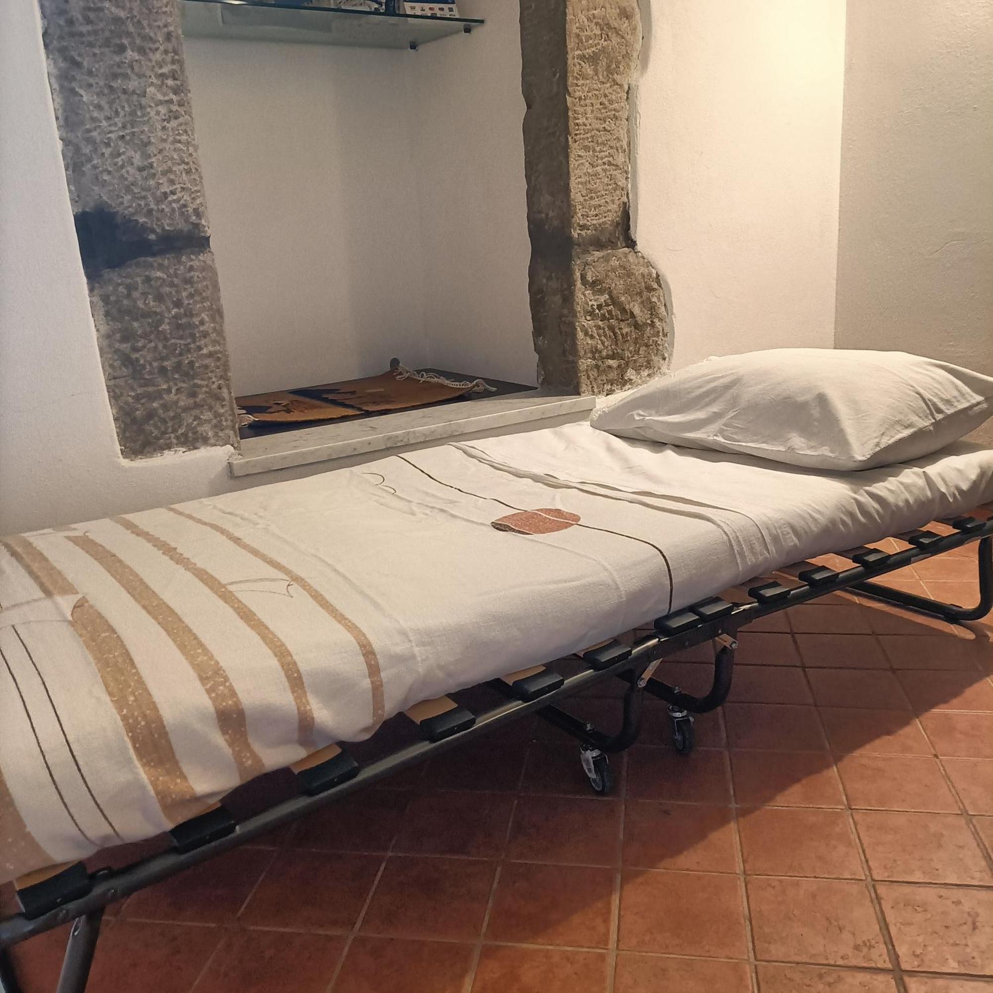 דירות קסטלנואובו מגרה Locazione Turistica La Gesualda מראה חיצוני תמונה